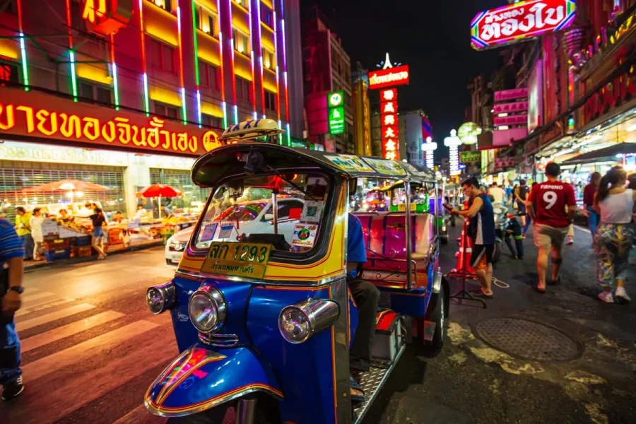Passeio noturno de Tuk tuk em Bangkok<br><br>